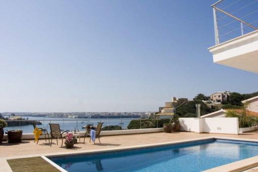 Chalet in Cala Llonga with sea view