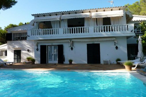 villa in Es Migjorn Gran for sale