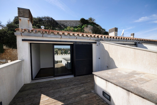 The roof terrace also has a shower