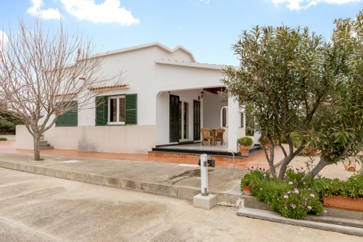 Spacious plot of the house