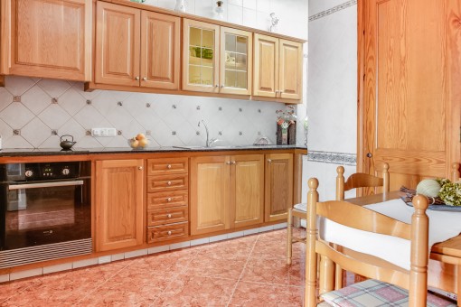 Large and fully equipped kitchen