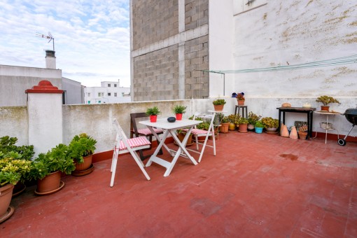 Spacious roof terrace