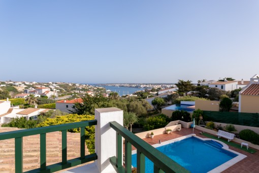 Spectacular villa with fantastic views on the harbour of Mahon with tourist licence