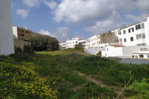 Large building plot with many possibilitiesin the south of Alaior