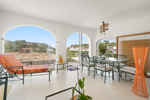 Further living area with panorama windows