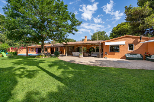 house in Llumesanes
