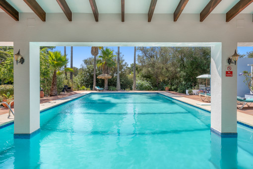 Partly covered pool