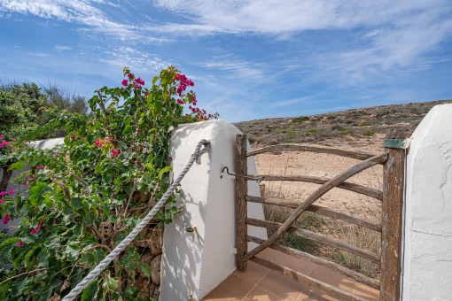 Access to the Cami de Cavalls