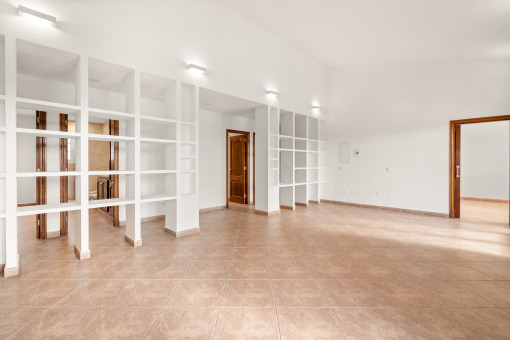 Light flooded living area