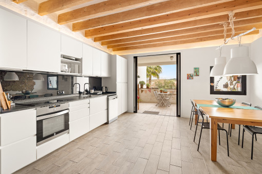 Fantastic and tastefully renovated village house with terrace and garden in the village of Alaior 