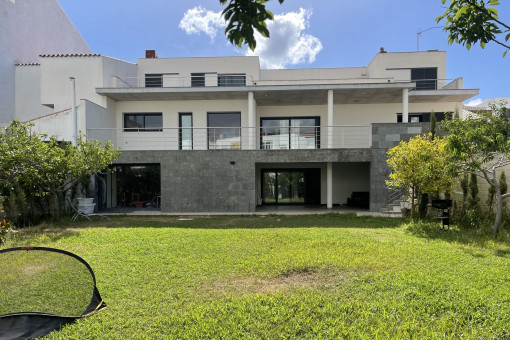 Majestic contemporary house in the centre of Es Migjorn near Santo Tomas beach