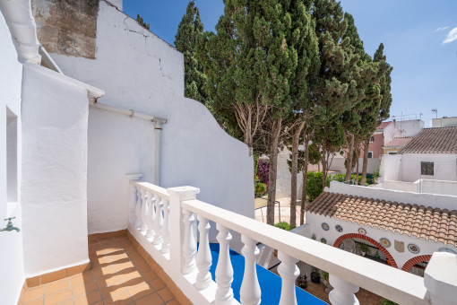 Upper terrace
